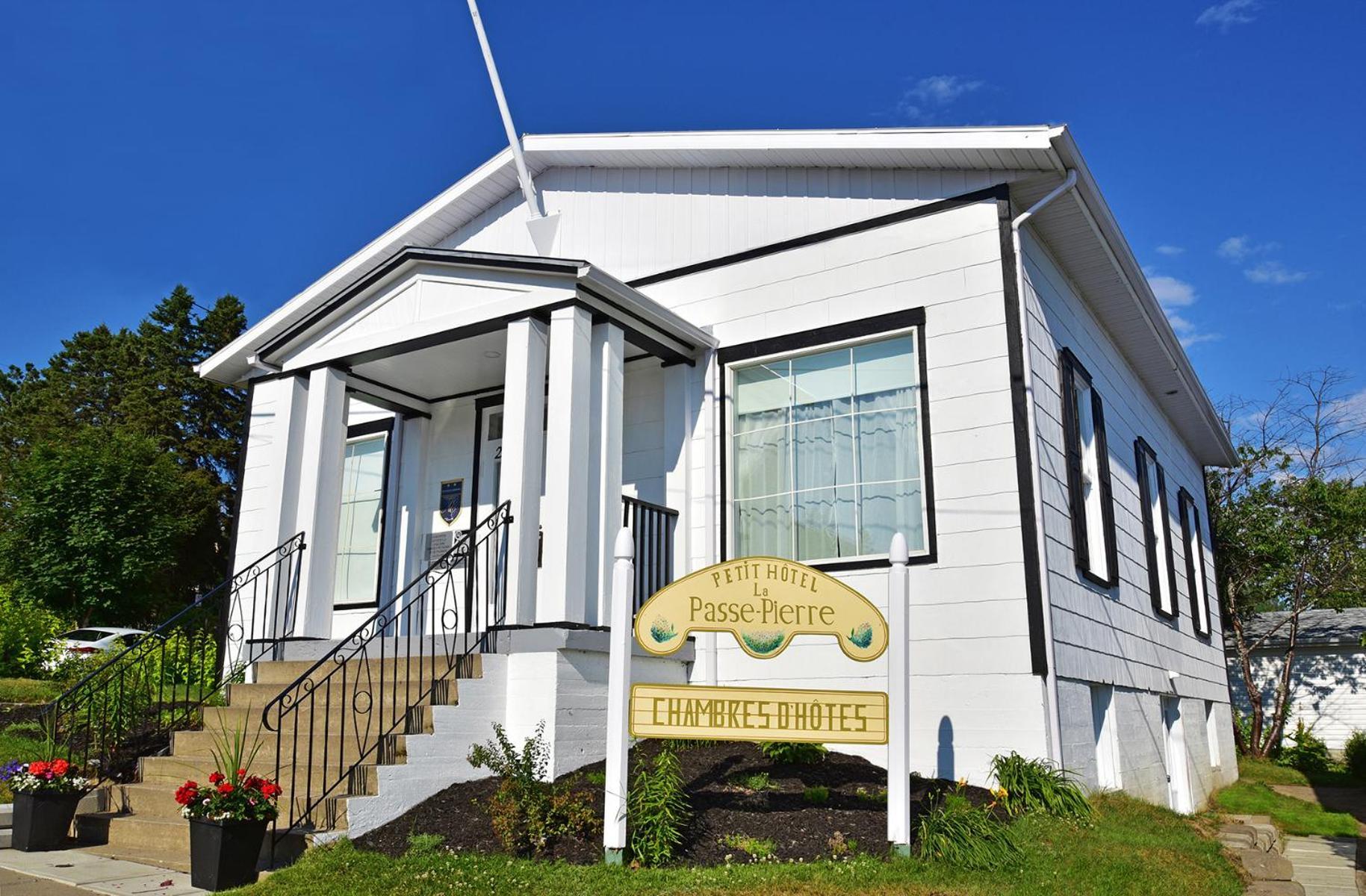 La Galouine Auberge Tadoussac Exterior foto